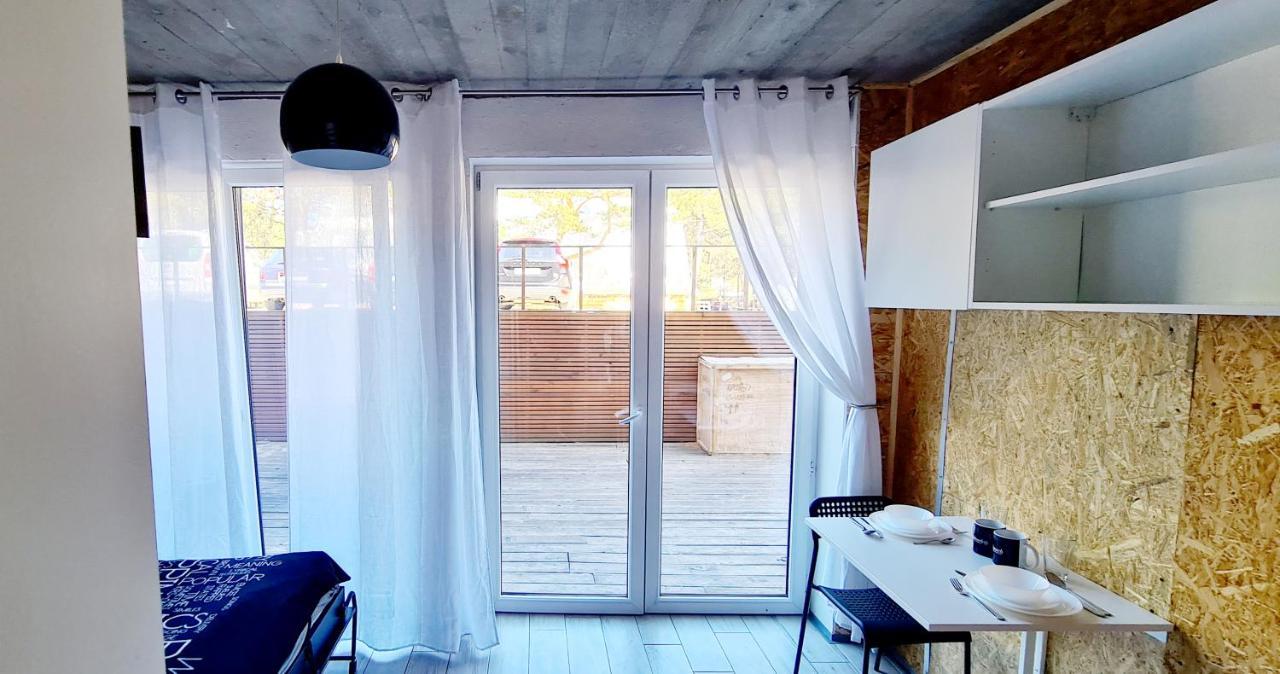 Sub Hel. Budzetowe Pokoje W Domu Z Basenem. Wokol Domu Tylko Natura. Balkon Zbyteczny. Luaran gambar